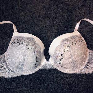 VICTORIA SECRET 32DDD